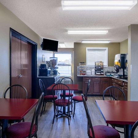 Hotel Super 8 By Wyndham Nixa/Springfield Area Exteriér fotografie